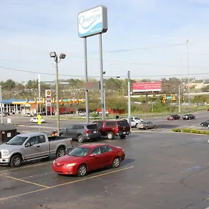 Quarters & 3*, Nashville United States